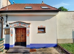 Nov objekt: Chata a vinn sklep - cyklostezky Doln Bojanovice 1M-296