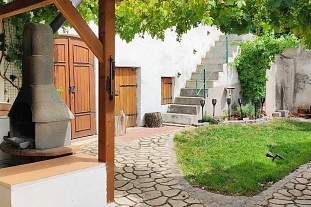 Chalupa s vinnm sklpkem - Plava - jin Morava