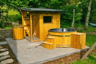 Chalupa sauna a kachlová kamna - Vrbno p. Pradědem