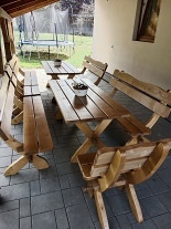 Chalupa u hradu Trosky - �esk� r�j - Hrub� Sk�la