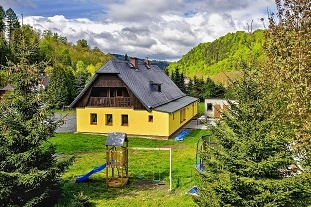 Chalupa pro d�ti a h�i�t� - term�ly Velk� Losiny