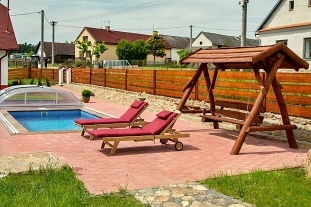 Chalupa baz�n - wellness a vinn� sklep - T�borsko