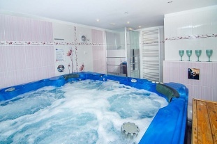 Horsk� chata - baz�n a v��ivka - Lys� hora - Beskydy