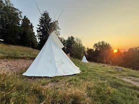 Glamping Jest�eb� hory - TeePee Broumovsko