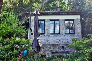 Nov objekt: Chata u lesa - eka Szava - Jlov u Prahy 1C-375