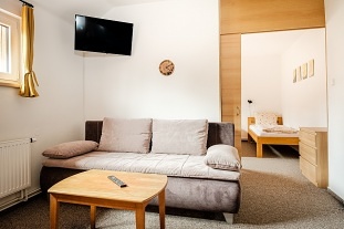 Chalupa se zahradou - cyklostezka Beva - Beskydy