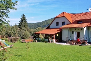 Chalupa se zahradou - cyklostezka Beva - Beskydy