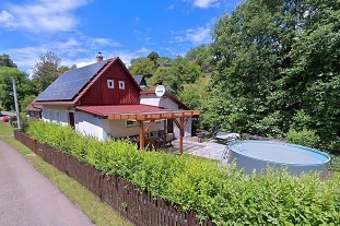 Nov objekt: Chalupa s baznem - hrad Pecka - esk rj 7C-194