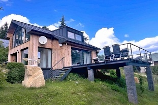 Chata a koupac rybnk - ern hora - Jansk Lzn