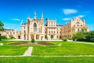 Chata u Lednicko-valtickho arelu - CHKO Soutok