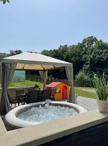 Chata s terasou a vířivkou - Drahanská vrchovina