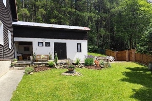 Chalupa u lesa - Slavkovsk� les - Kru�n� hory