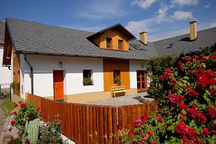 Nov objekt: Chalupa esk rj - Hrub Skla - Trosky - Brane 7C-012