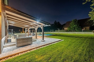 Apartm�nov� chata a baz�n - Jizerskohorsk� bu�iny