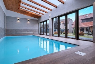 Nov� objekt: Wellness chalupa a vnit�n� baz�n - park Oslava