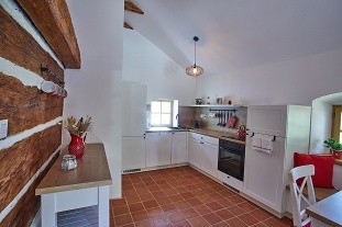 Chalupa baz�n - wellness - vinn� sklep - Lu�nice