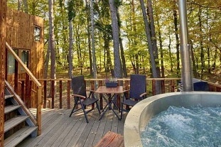 Glamping s wellness - B�l� Karpaty - Luha�ovice