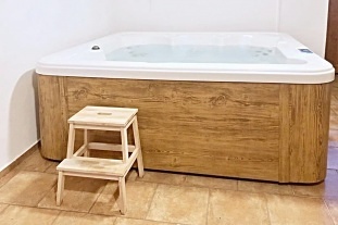 Wellness chalupa s baz�nem - Vyso�ina a ji�n� �echy