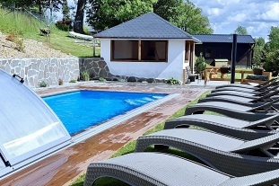 Chaty a penzion - wellness a bazén - přehrada Lipno