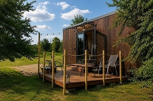Glamping Chřiby - hrad Buchlov - Bílé Karpaty