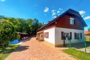 Nov� objekt: Chalupa terasa a baz�n - Hrad Kost - �esk� r�j 7C-205