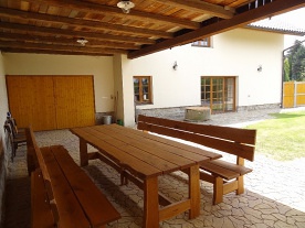 Chalupa s baznem - hrad Helftn - Lipnk