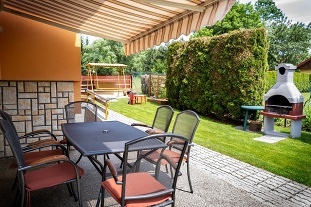 Chata bazn a zahrada - Valasko - Ronov