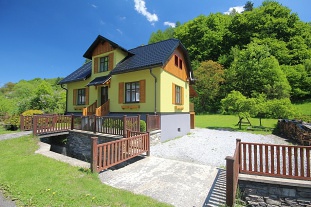 Chalupa s baznem - Modnov vrch - Rakov