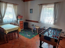 Chalupa s baznem - Baetn - erlisk Mln