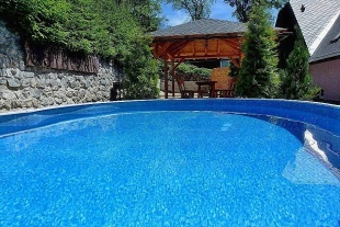 Rodinn penzion - u lesa s baznem - Ramzov