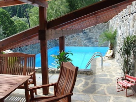 Horsk chata s baznem - Star Msto - Ostrun