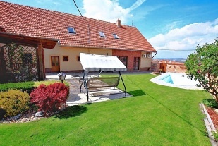 Nov objekt: Chalupa s baznem - Plava - Zaje - jin Morava 1M-043