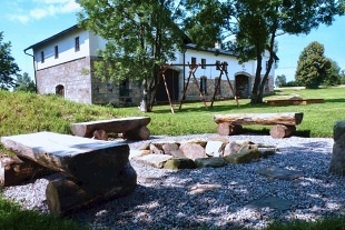 Chalupa venkovsk statek - esk Petrovice