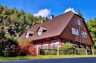Nový objekt: Roubenka s bazénem - říčka Bělá - Orlické hory