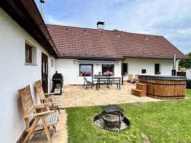 Recenze: Pronjem chalupa Kajetn - hrad Choustnk