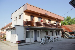 Rekreační dům s apartmány - termály Veľký Meder