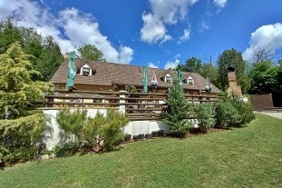 Nov objekt: Penzion u hradu Karltejn - CHKO esk kras 1C-033