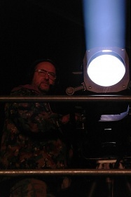 Osvětlovačem - Zvukařem v divadle na zkoušku