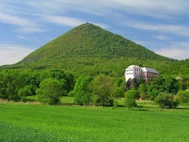 Hora Milešovka - Velemín