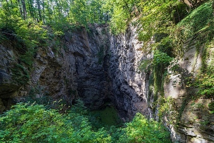 Zbrašovské  jeskyně a Hranická propast