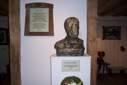 Maják a muzeum Járy Cimrmana - Příchovice